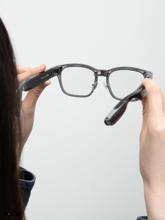 体验：戴了两周它想做的不止于车联新葡京理想AI眼镜 Livis(图8)