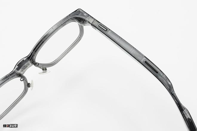 体验：戴了两周它想做的不止于车联新葡京理想AI眼镜 Livis(图17)