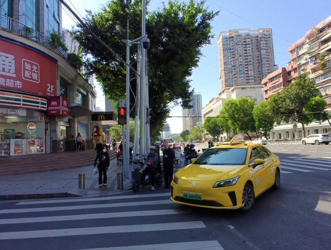 体验：戴了两周它想做的不止于车联新葡京理想AI眼镜 Livis(图15)