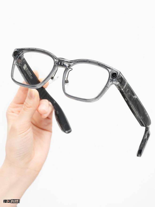 体验：戴了两周它想做的不止于车联新葡京理想AI眼镜 Livis(图13)