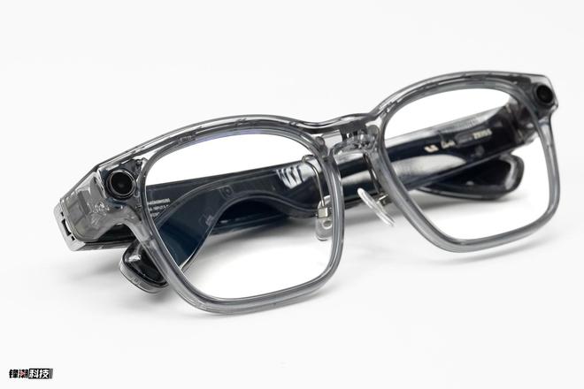 体验：戴了两周它想做的不止于车联新葡京理想AI眼镜 Livis(图12)